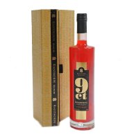 9ct Shimmering Blood Orange Vodka 70cl  in a gold presentation box