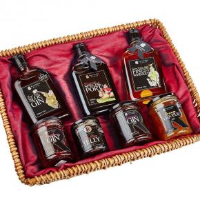 Country Collection Basket - 35cl of Sloe Gin, Port and Whisky with Raspberry, Damson, Orange and Rhubarb Gin Jams